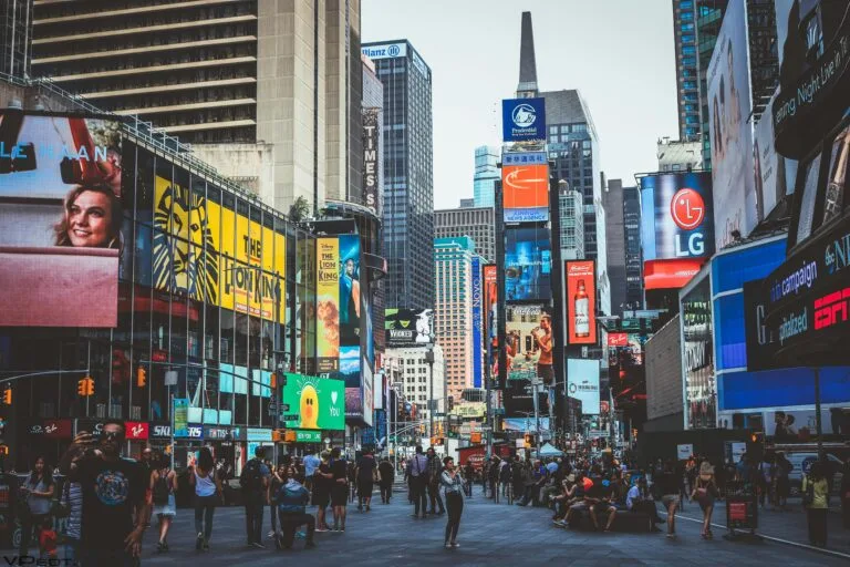 Collage of top places to visit in the USA for travelers