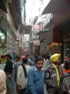 International Travel Safety: 25 Tips That Actually Prevent Crime (2026)