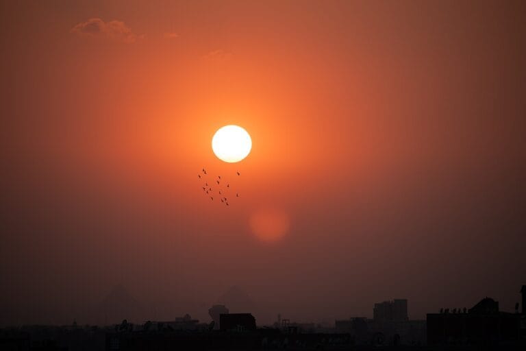 Best Time to Visit Egypt (2026 Local Guide)