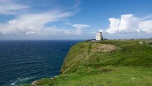 Best Time to Visit Ireland (2026 Local Calendar)