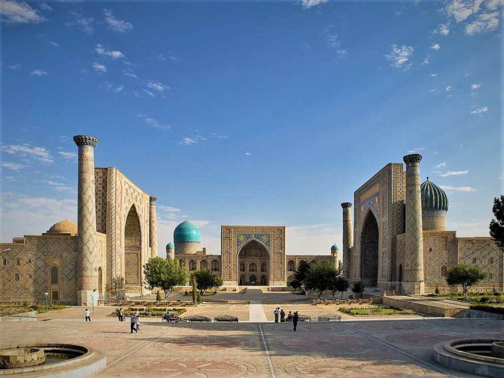 Combining with Bukhara and Tashkent in Samarkand