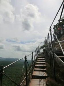 Best Time to Visit Sri Lanka: Month-by-Month Guide