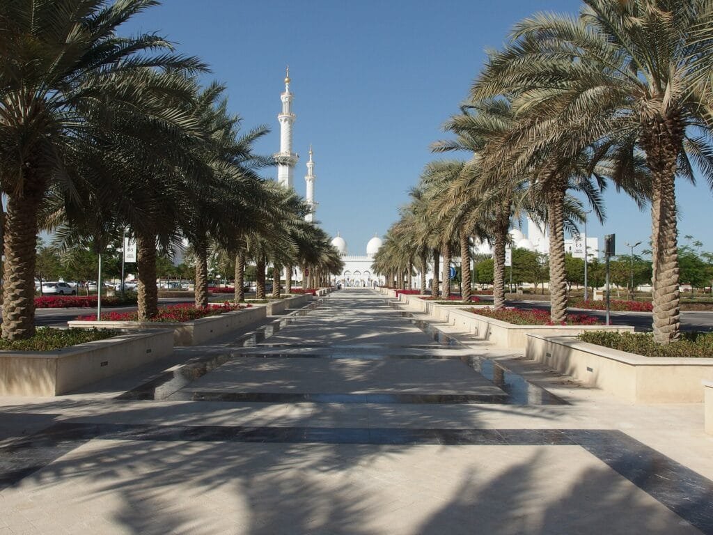 Abu Dhabi — Sheikh Zayed Grand Mosque