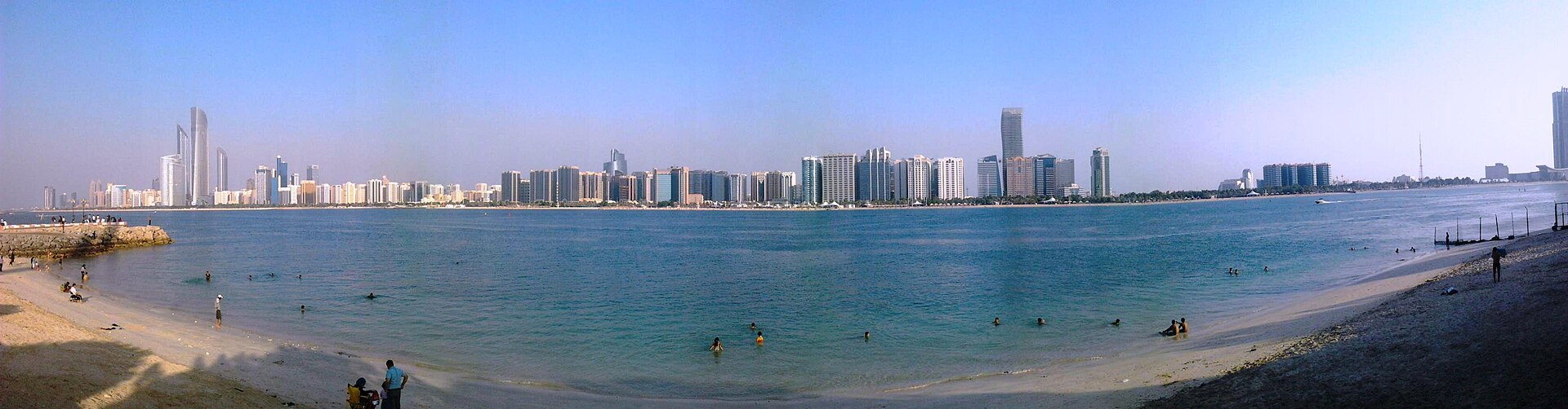 Abu Dhabi — The Corniche