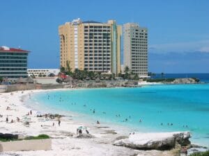 Tulum vs Playa del Carmen (2026): Which Riviera Maya Base Should You Choose?