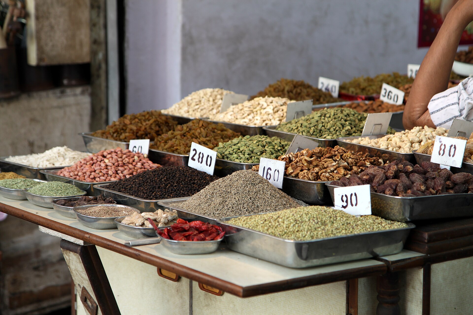 A vibrant Indian spice bazaar