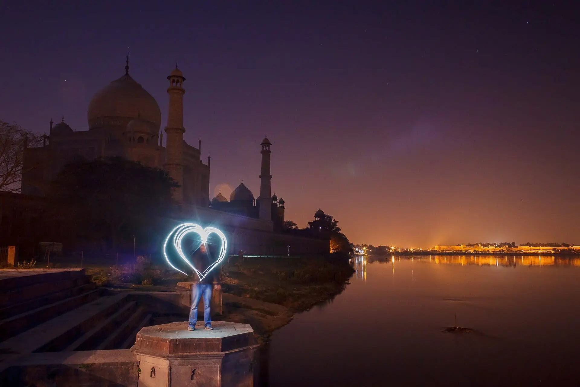 Taj Mahal at sunrise, Agra