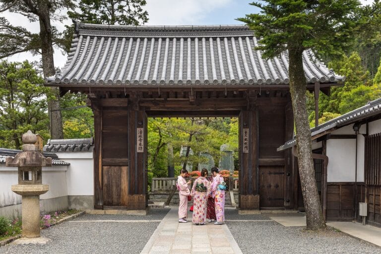 Where to Stay in Kyoto: The 6 Best Neighborhoods (2026)