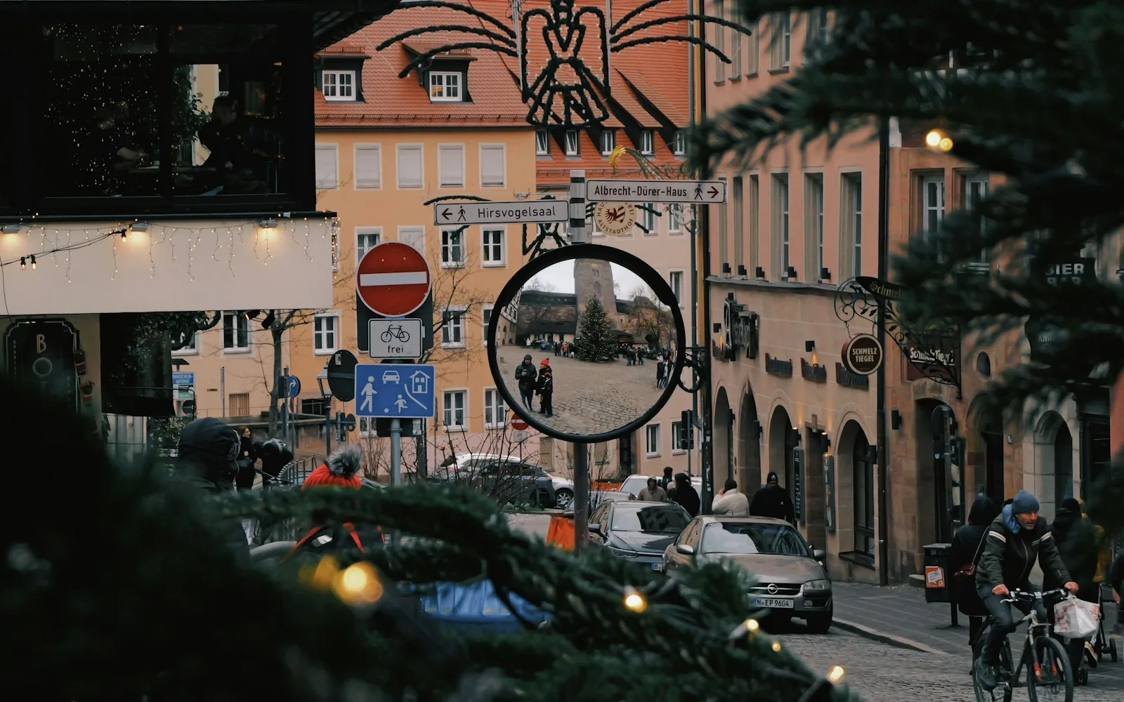 The Christkindlesmarkt Christmas market in Nuremberg's old town, Germany